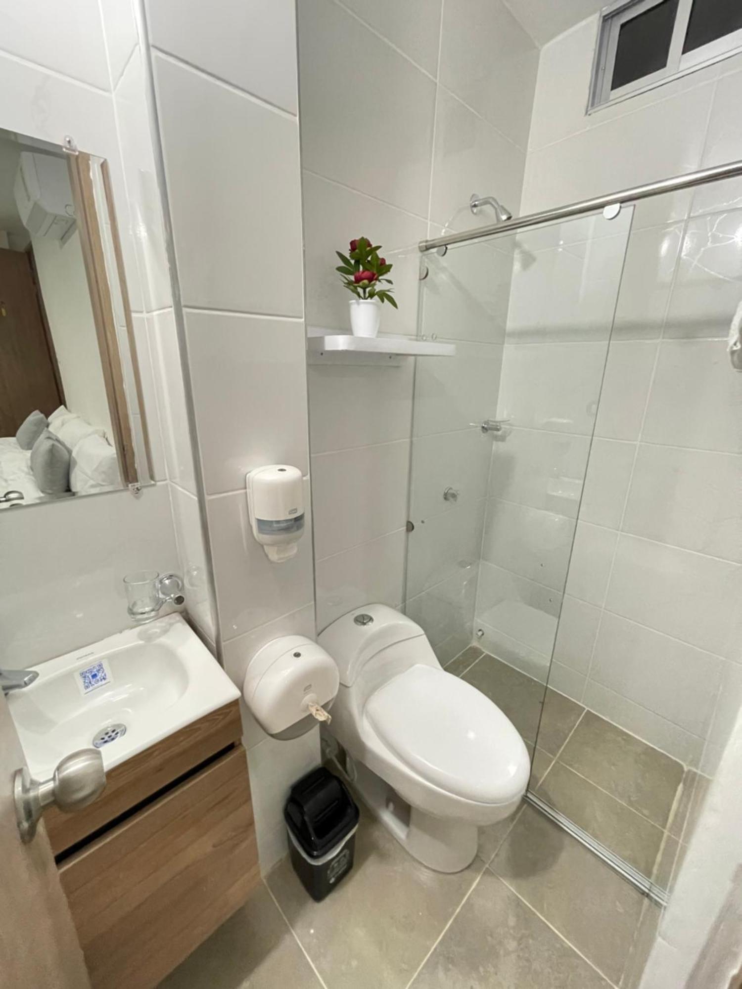 Hotel Olam Deluxe บาเยดูปาร์ ภายนอก รูปภาพ